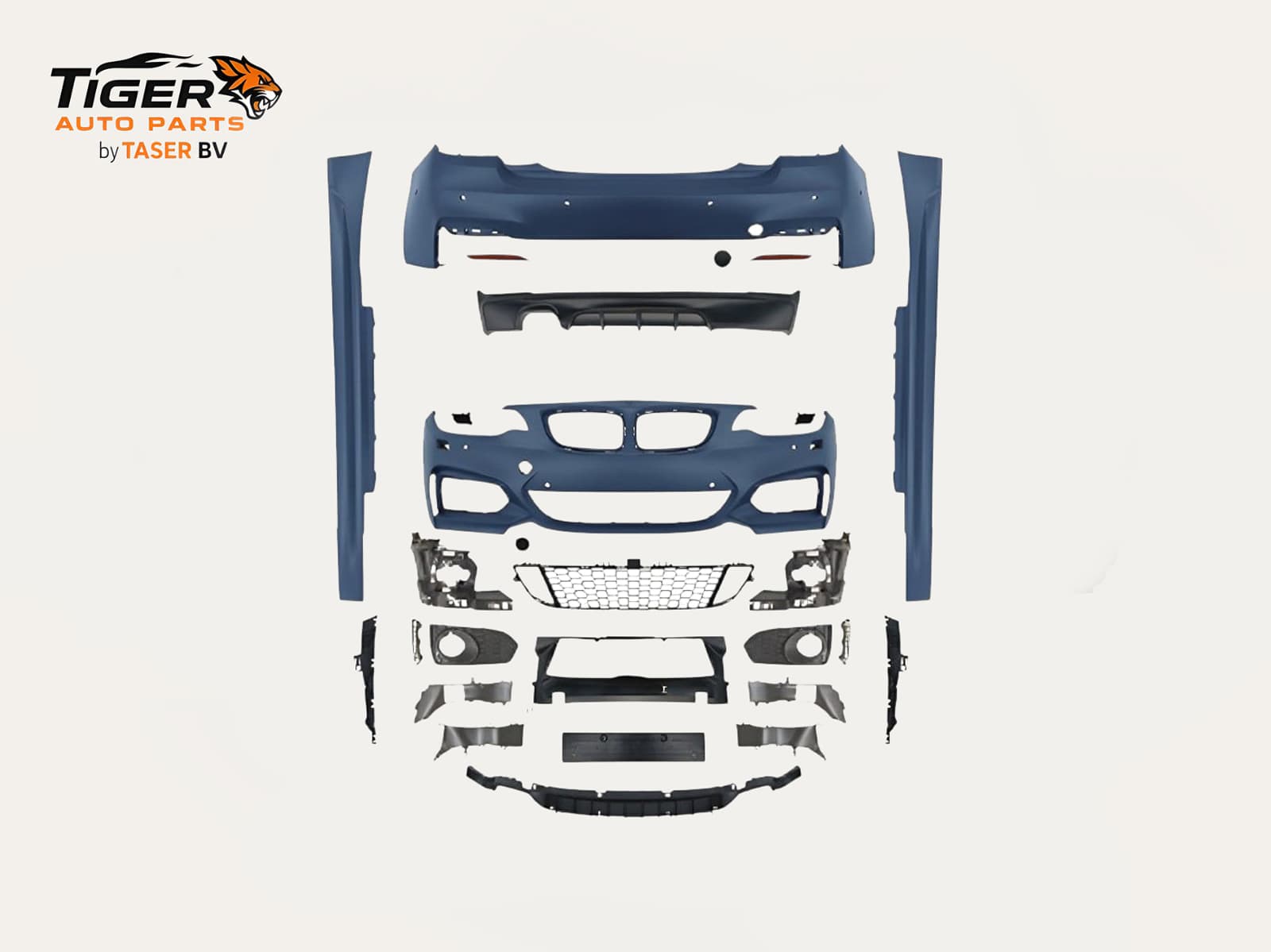 BMW F22 M-TECH BODYKIT SET MET PDC, KOPLAMPSPROEIERS EN DUBBELE UITLAAT LINKS